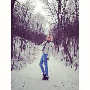 Meet your Posher, Linda